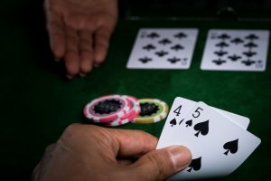 A guide to how to play baccarat